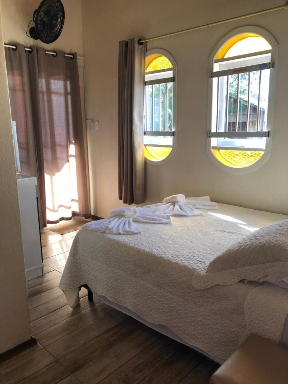 Pousada Vista Ao Farol Hotel ฟาโรล เด ซานตามาร์ตา ภายนอก รูปภาพ